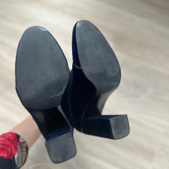 Zara bow blue velvet boots ,Size 7.5 ,size 38 Eu - Picture 5 of 5